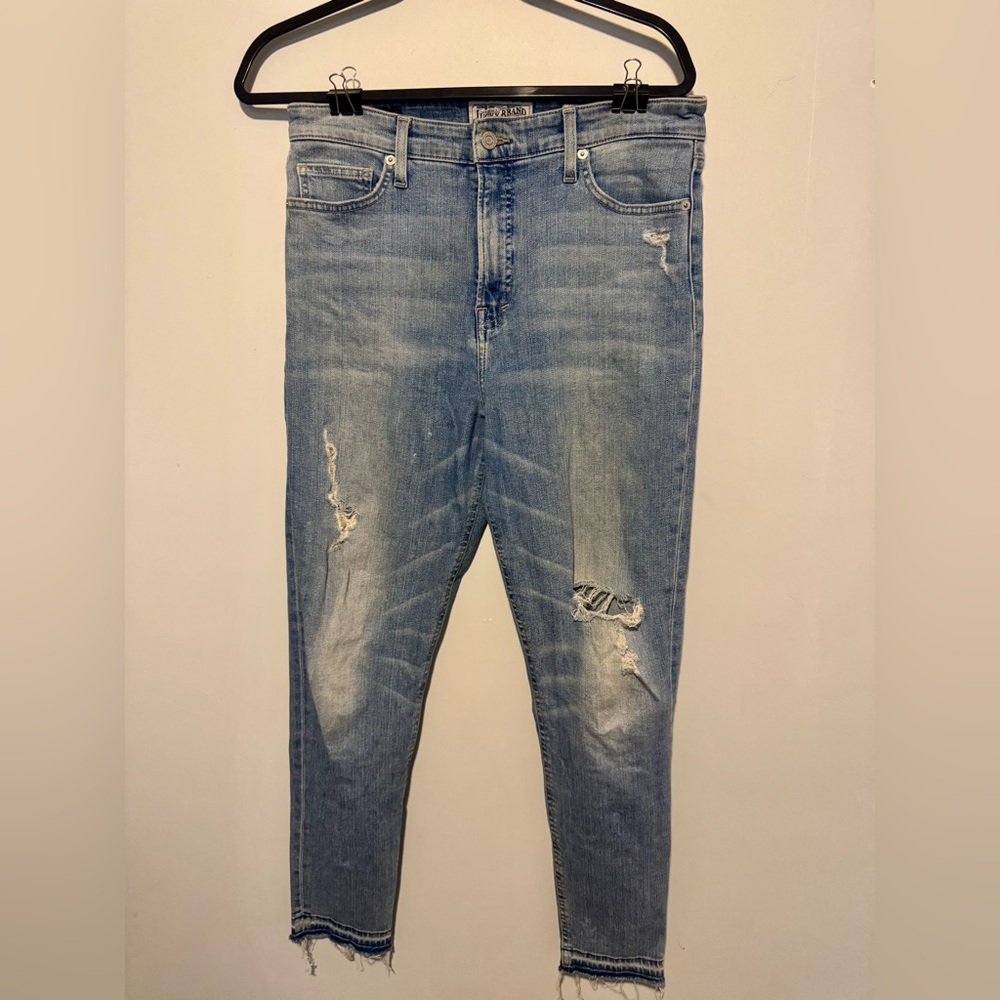 Lucky Brand High-rise Bridgette Distressed Skinny Jeans. Raw hem
